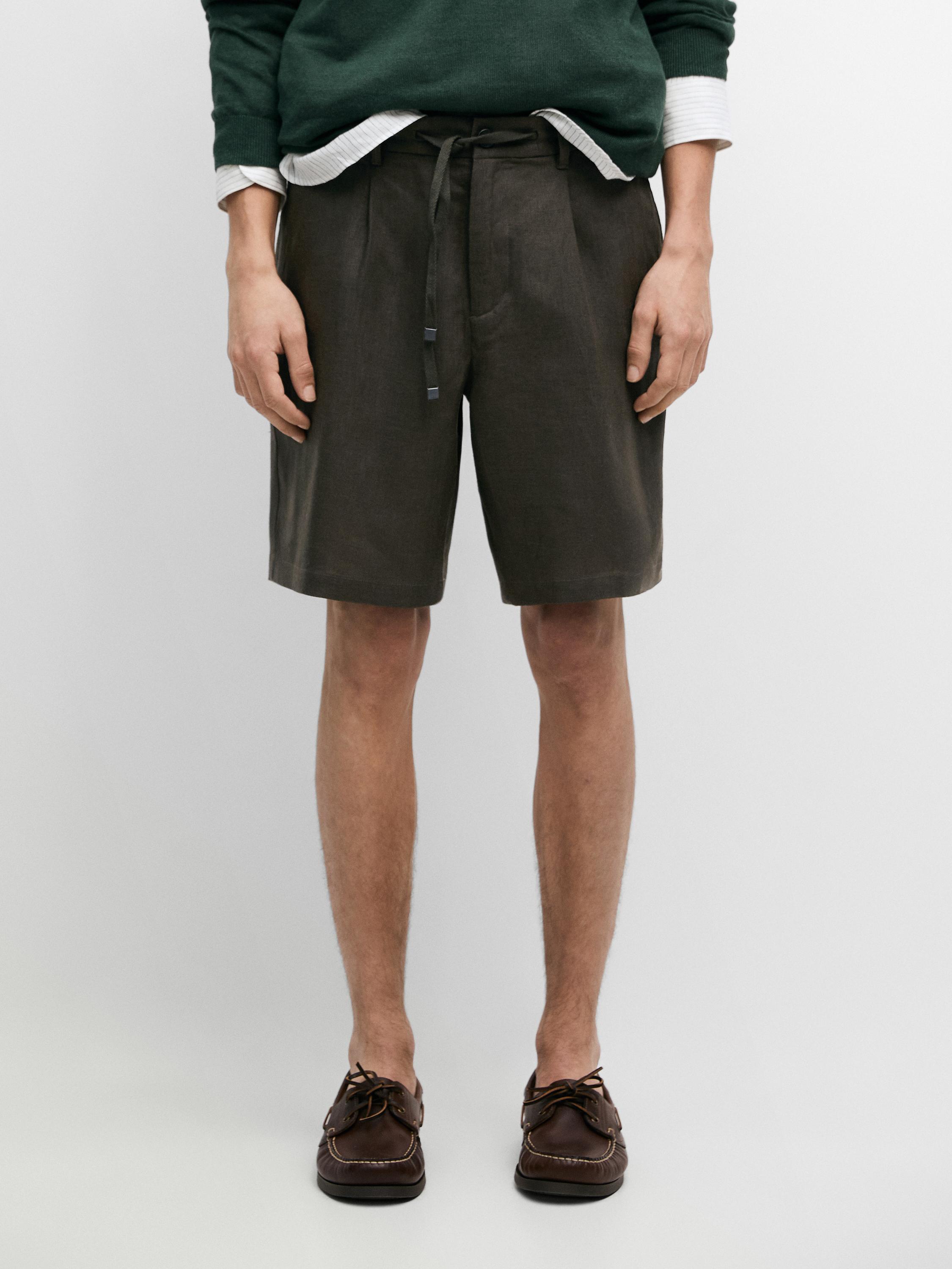 Total look linen Bermuda shorts with elasticated detail